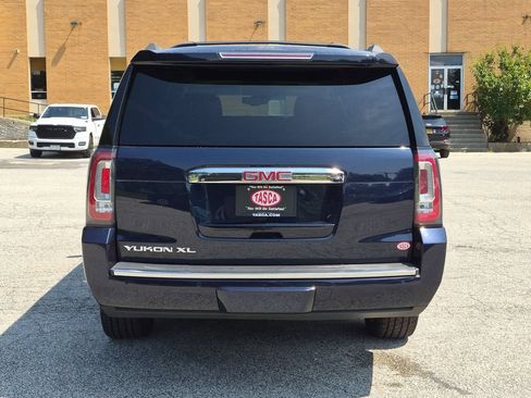 Used 2018 GMC Yukon XL Denali w/ Open Road Package AWD/4WD image 4
