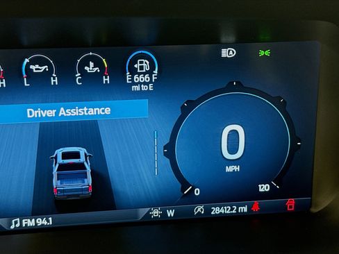 Used 2025 Ford F150 XLT w/ Equipment Group 301A Standard image 13