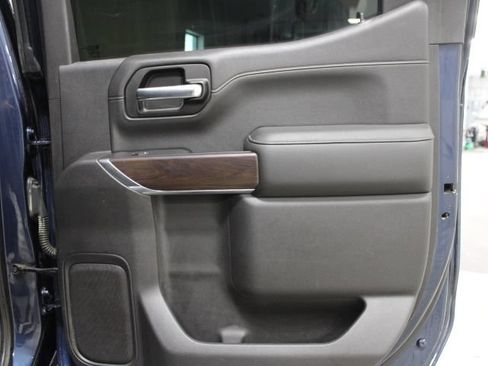 Used 2019 GMC Sierra 1500 SLT AWD/4WD image 29