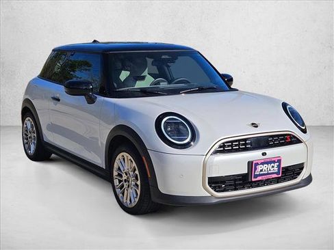 Certified 2025 MINI Cooper S image 3
