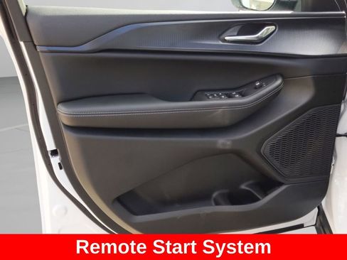 New 2025 Jeep Grand Cherokee L Laredo w/ Luxury Tech Group I RWD image 13