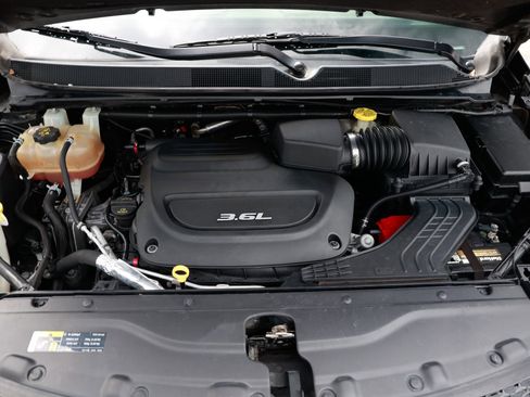 Used 2017 Chrysler Pacifica LX image 23