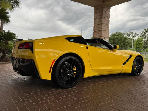 Used 2019 Chevrolet Corvette Stingray Coupe w/ 1LT RWD image 6
