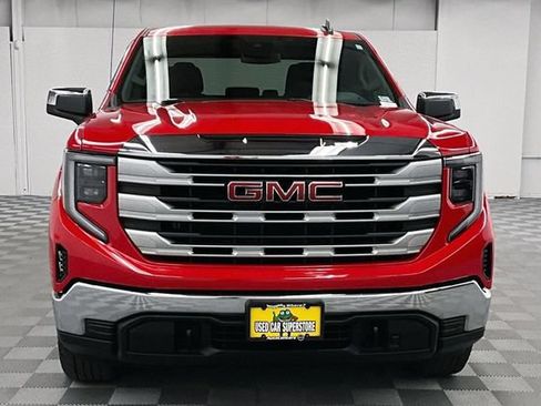 Used 2022 GMC Sierra 1500 SLE AWD/4WD image 4