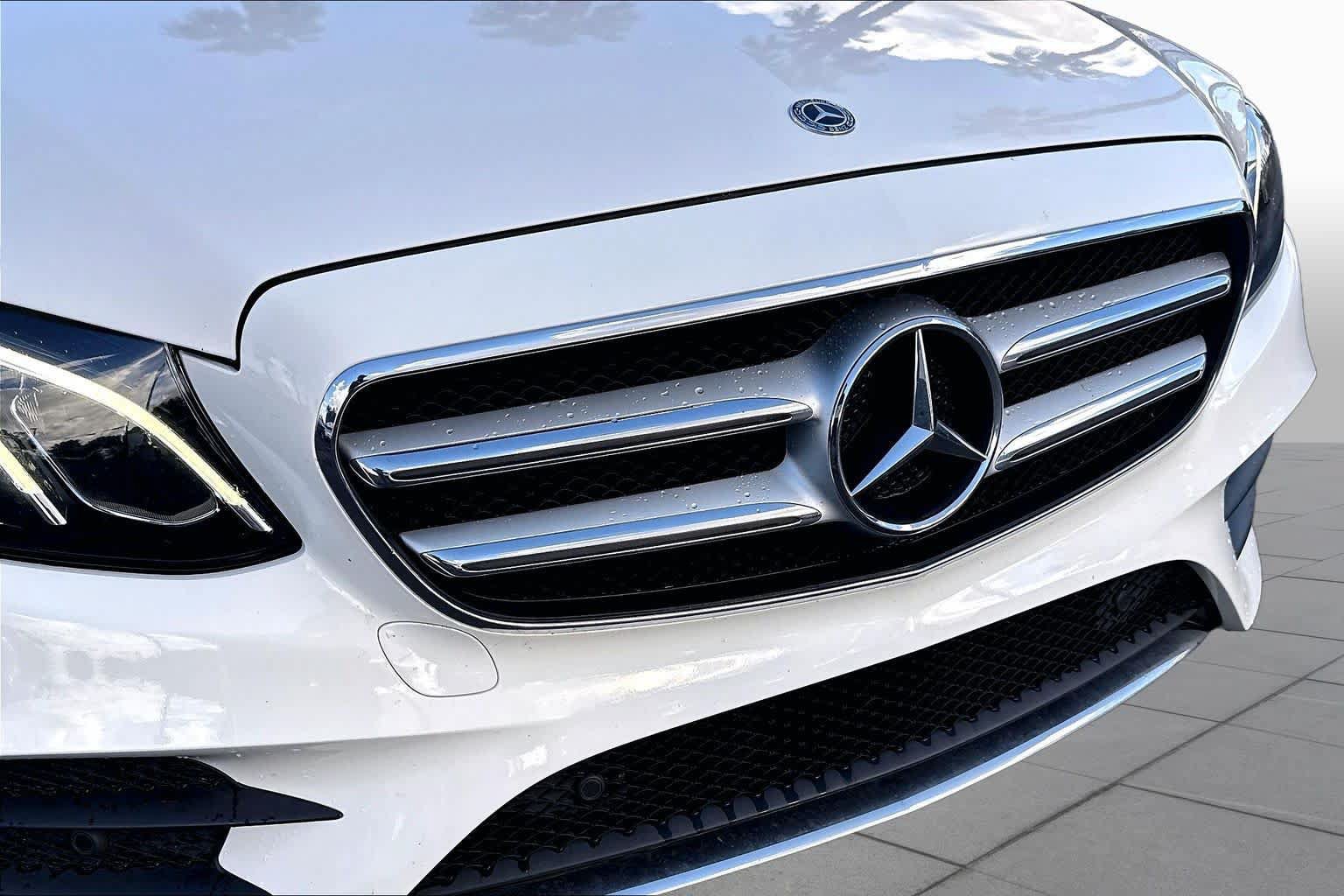 Used 2018 Mercedes-Benz E 300 image 29