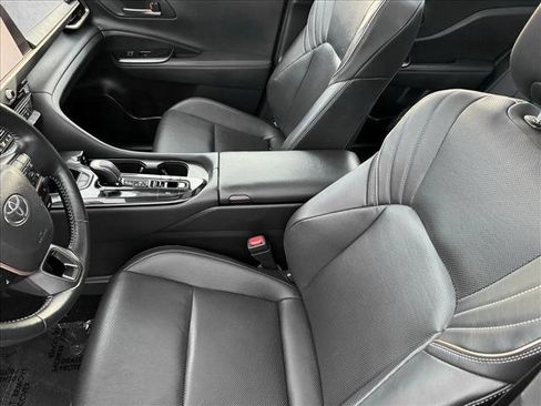 Certified 2024 Toyota Crown Limited image 9