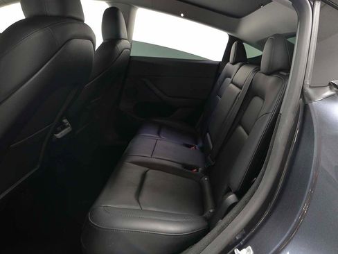 Used 2024 Tesla Model Y Long Range image 9