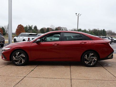 New 2025 Hyundai Elantra Sport image 3