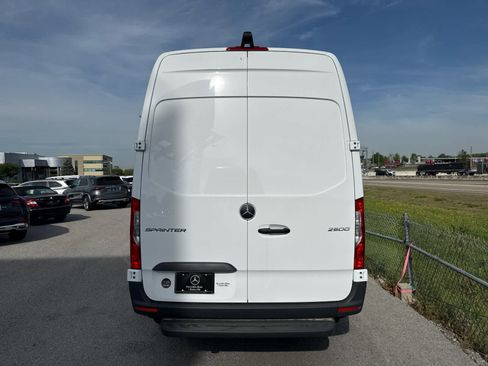 New 2026 Mercedes-Benz Sprinter 2500 image 4