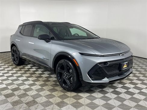 New 2026 Chevrolet Equinox EV RS image 24