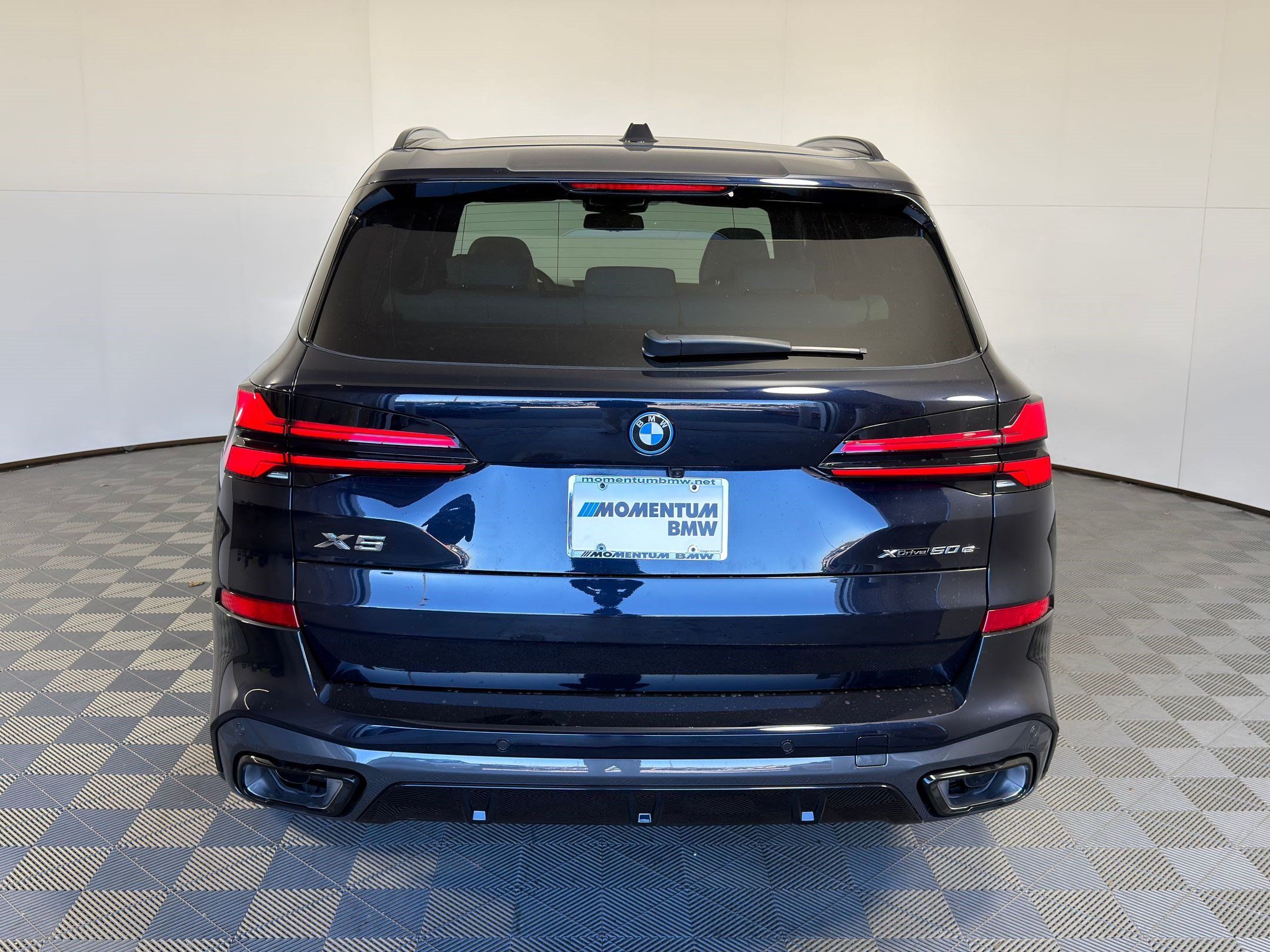 Used 2026 BMW X5 xDrive50e AWD/4WD image 8