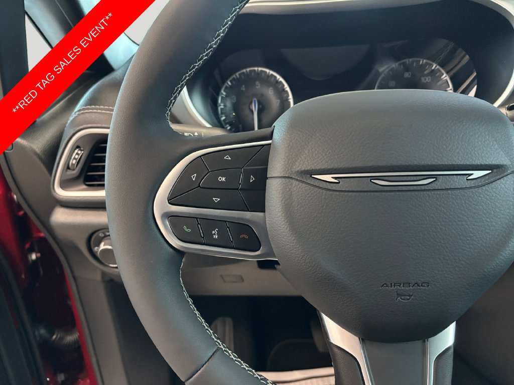 New 2027 Chrysler Pacifica Select FWD image 21
