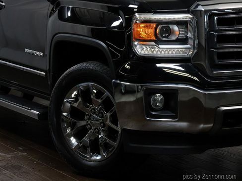 Used 2015 GMC Sierra 1500 SLT w/ SLT Crew Cab Value Package AWD/4WD image 3