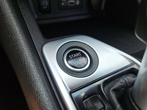 Used 2025 Nissan Sentra SV FWD image 31