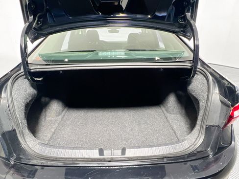 Used 2024 Volkswagen Jetta S image 33