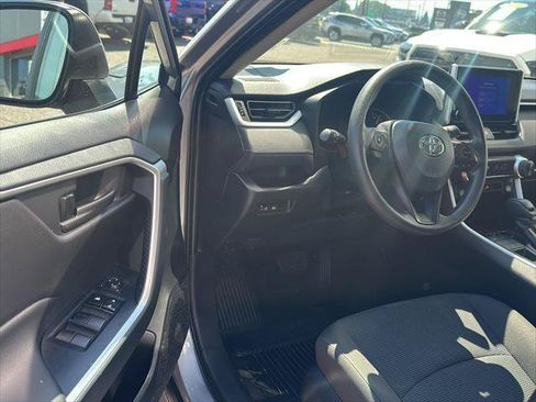 Certified 2025 Toyota RAV4 LE AWD/4WD image 10