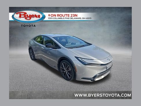 Used 2025 Toyota Prius XLE AWD/4WD image 1