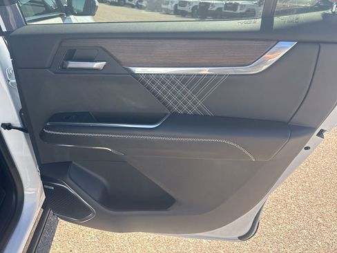 New 2026 GMC Acadia Denali w/ Super Cruise Package AWD/4WD image 21