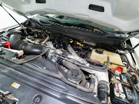 Used 2017 Ford F350 Platinum w/ Platinum Ultimate Package image 44