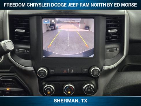 Used 2022 RAM 2500 Big Horn w/ Cold Weather Group image 12