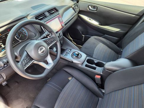 Used 2024 Nissan Leaf S FWD image 10