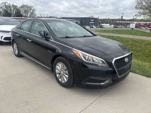 Used 2016 Hyundai Sonata SE image 4