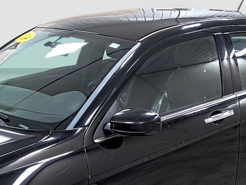 Used 2014 Chrysler 200 Limited image 8