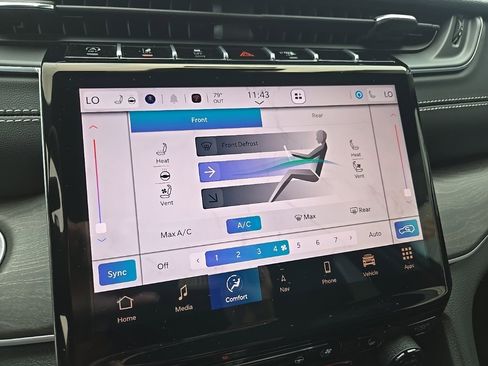 New 2025 Jeep Grand Cherokee L Limited w/ Luxury Tech Group II image 55