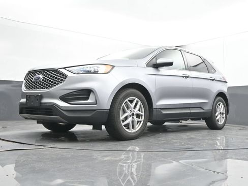 Used 2024 Ford Edge SEL AWD/4WD image 35