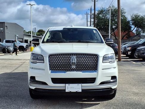 Certified 2023 Lincoln Navigator Reserve AWD/4WD image 20