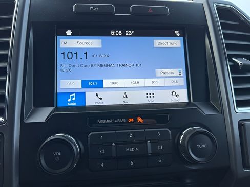 Used 2016 Ford F150 XLT w/ Equipment Group 302A Luxury image 13