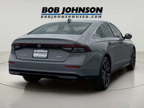Used 2024 Honda Accord Touring image 2