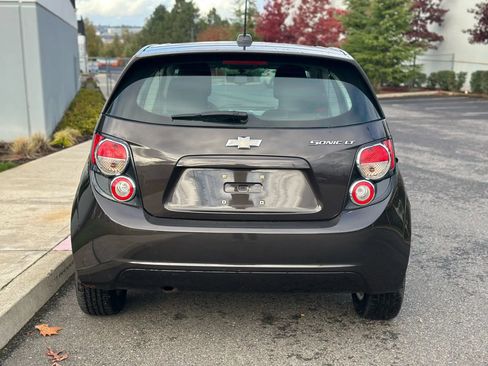 Used 2015 Chevrolet Sonic LT image 4