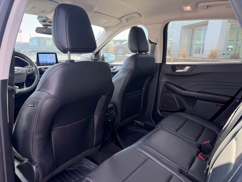 Used 2021 Ford Escape SEL image 12