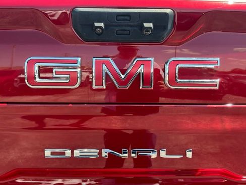 Used 2022 GMC Sierra 3500 Denali w/ Denali Ultimate Package AWD/4WD image 17