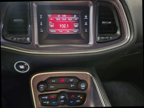 Used 2017 Dodge Challenger SXT RWD image 12