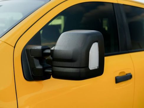 Used 2018 Nissan Titan PRO-4X w/ Pro-4x Convenience Package image 21