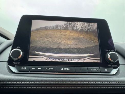 Used 2022 Nissan Rogue SV AWD/4WD image 28