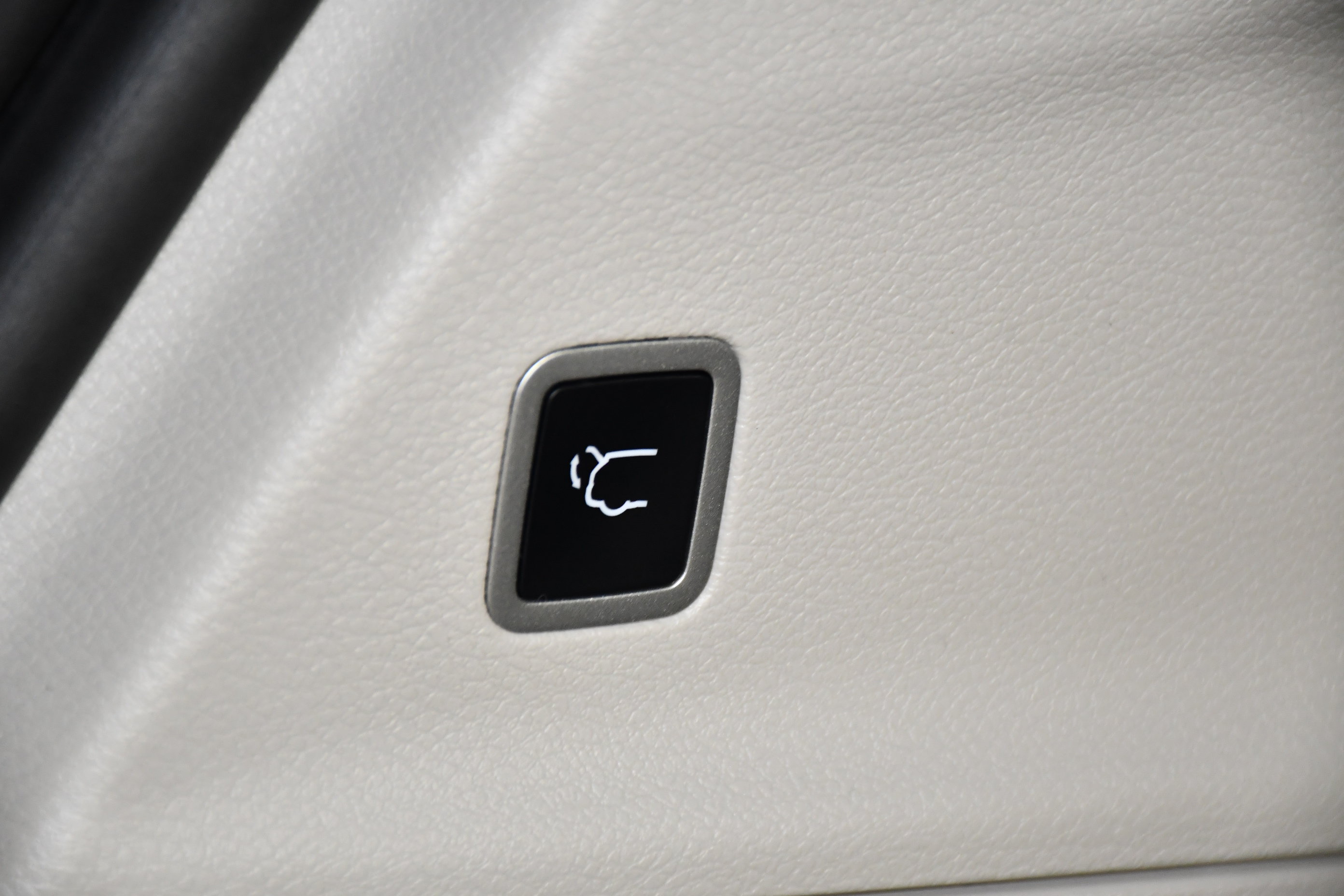 Used 2023 Chrysler Pacifica Touring-L FWD image 50