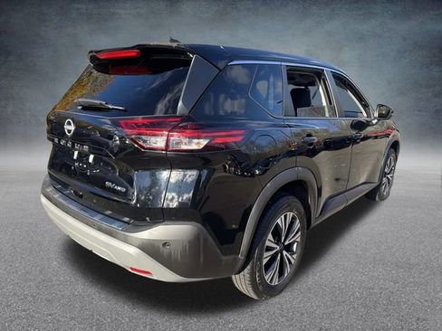 Used 2022 Nissan Rogue SV image 9