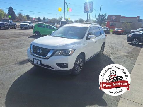 Used 2018 Nissan Pathfinder SV w/ Cargo Package image 1