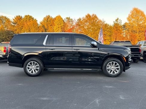 New 2026 Chevrolet Suburban Premier image 2