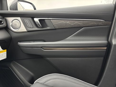 New 2026 Buick Enclave Avenir w/ Super Cruise Package FWD image 48