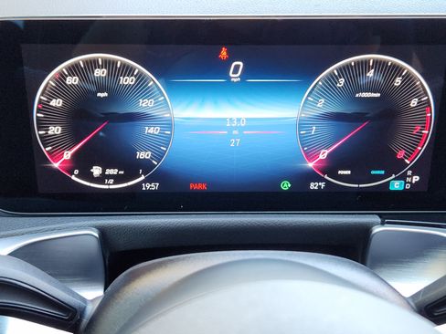 New 2026 Mercedes-Benz GLB 250 4MATIC image 16