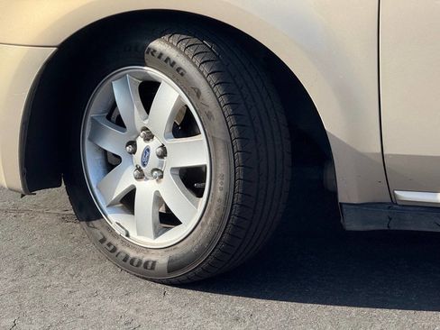 Used 2007 Ford Five Hundred SEL image 13