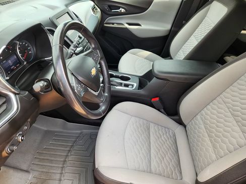 Used 2021 Chevrolet Equinox LT FWD image 13