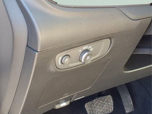 Used 2024 Buick Encore GX Sport Touring image 19