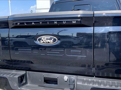 Used 2024 Ford F150 Platinum w/ Equipment Group 702A High AWD/4WD image 10