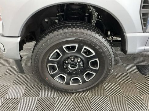 Used 2024 Ford F350 Platinum image 35