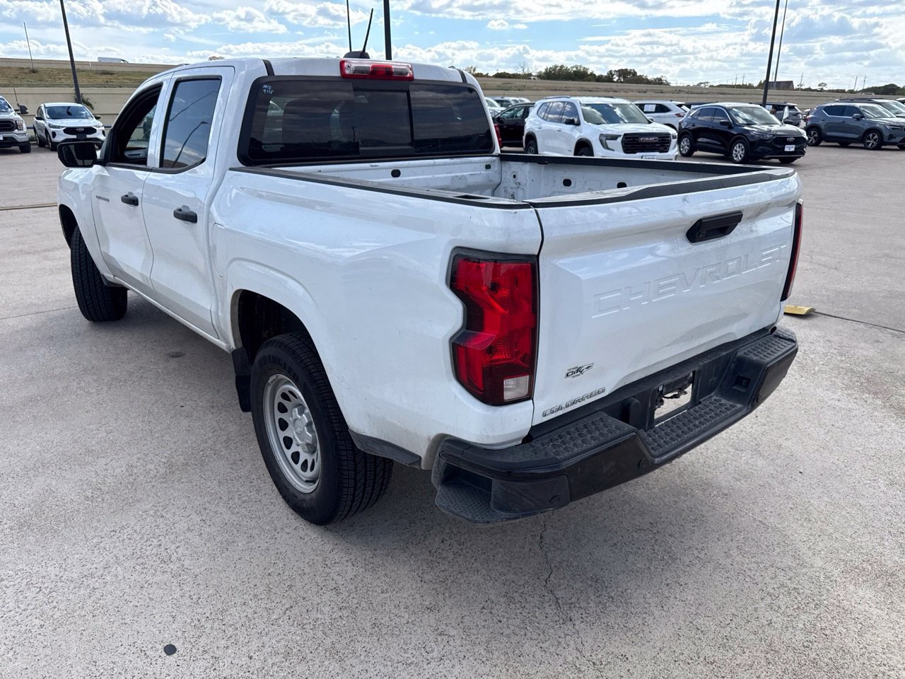 Used 2024 Chevrolet Colorado W/T w/ Safety Package RWD image 8